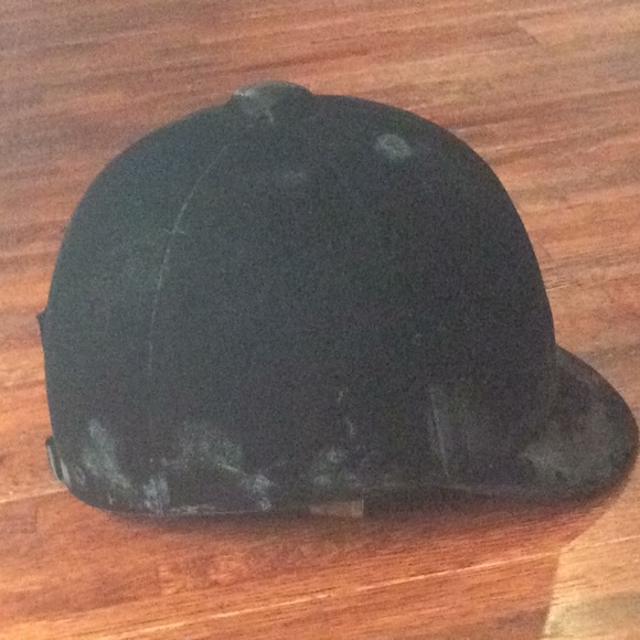 1990’s SEI Velvet Equestrian Helmet - Picture 2 of 7